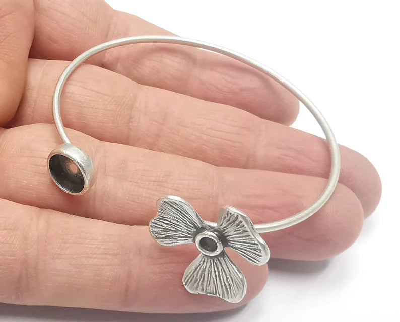 Silver Flower Bracelet Blank Cuff Bezel Cabochon Base Resin Mountings Adjustable Antique Silver Plated Brass (8 and 3mm Blank ) G26942