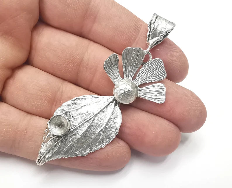 Leaf Flower Dangle Pendant Blank Resin Bezel Mosaic Mountings Cabochon Setting Antique Silver Plated Brass (80x24mm)(8mm Bezel Size) G26703