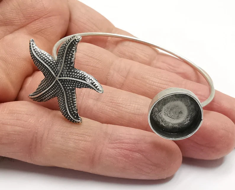 Starfish Bracelet Blanks, Cuff Bezels Cabochon Bases Resin Mountings, Cuff Frame, Antique Silver Plated Brass (14mm bezel) G26977