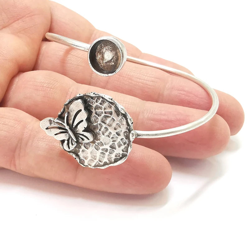 Hammered Disc Butterfly Bracelet Blank Cuff Bezel Cabochon Base Resin Mountings Adjustable Antique Silver Plated Brass (8mm Blanks) G26998