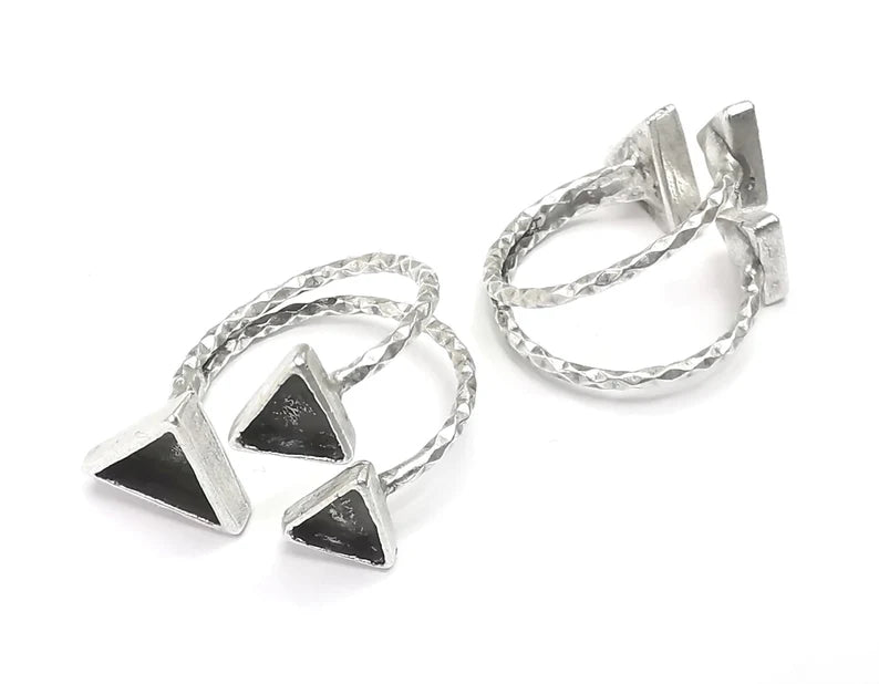 Textured Triangle Silver Ring Setting Blank Cabochon Mounting Adjustable Ring Base Bezel Antique Silver Plated Brass (8 and 6mm) G27032