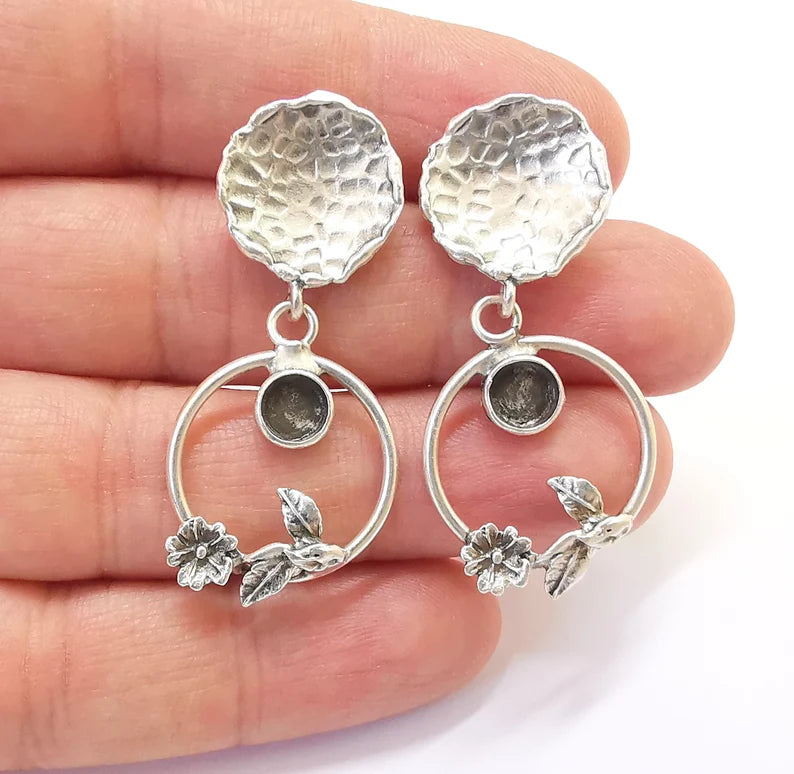 Hammered Disc Dangle Flower Earring Set Base Wire Antique Silver Plated Brass Earring Base (6mm blanks) G27036
