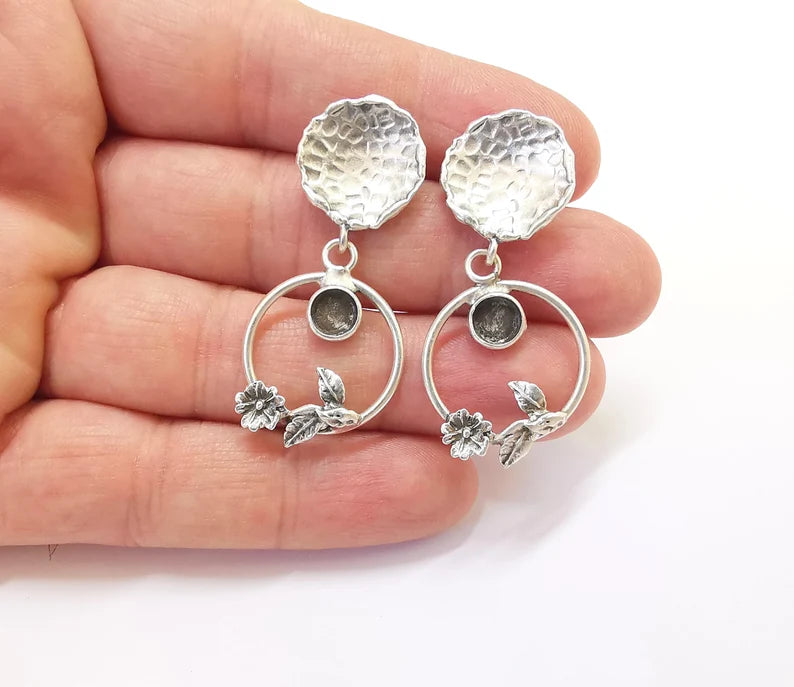 Hammered Disc Dangle Flower Earring Set Base Wire Antique Silver Plated Brass Earring Base (6mm blanks) G27036