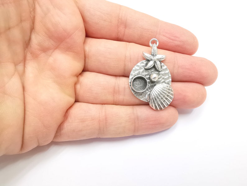 Scallop Shell and Starfish Ball Pendant Bezel Blank Hammered Pendant Antique Silver Plated Blanks (8mm Blank) G26766