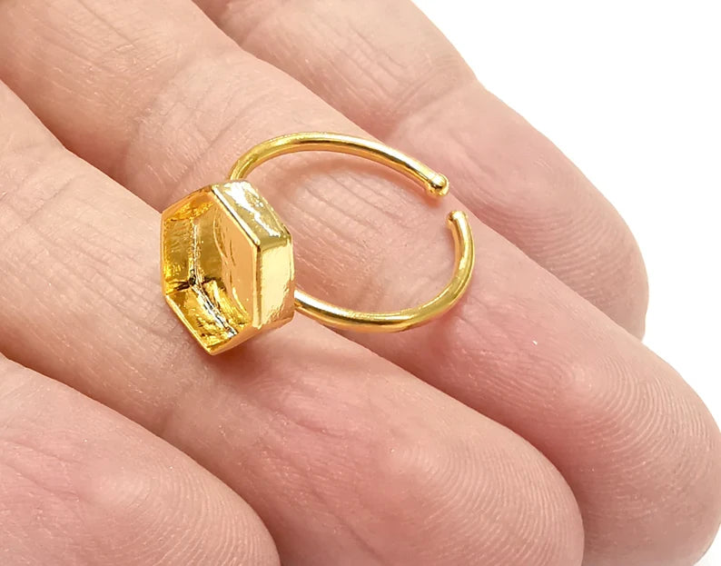 Hexagonal Shiny Gold Ring Bezels Settings Resin Backs Cabochon Mounting Gold Plated Brass Adjustable Ring Base (10mm blank) G26770