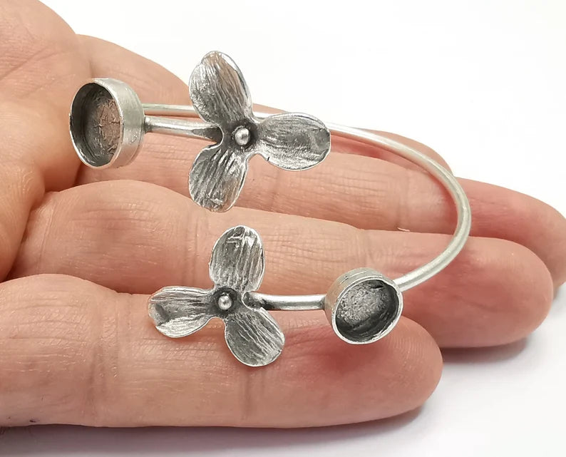 Flowers Silver Bracelet Blank Resin Cuff Dry Bezel Cabochon Base Adjustable Antique Silver Plated Brass (10-8mm Blanks) G26826