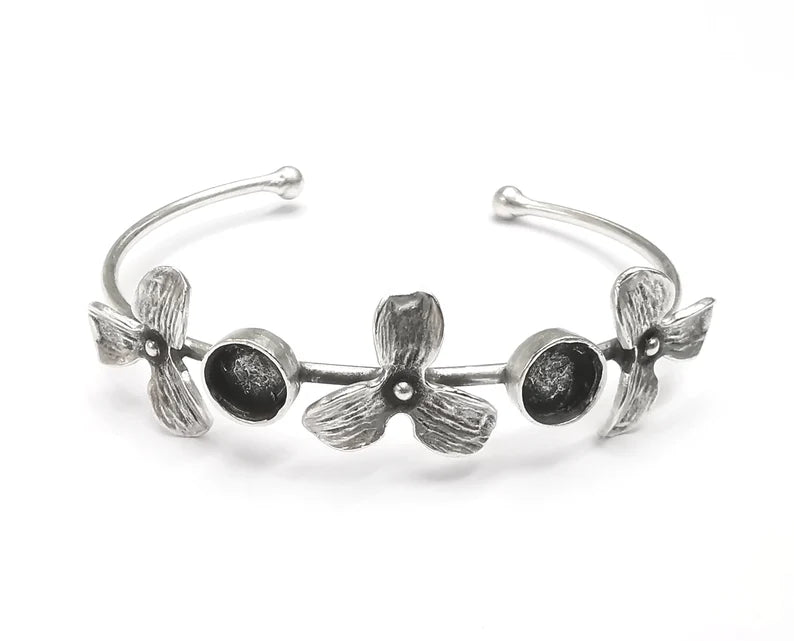 Flower Silver Bracelet Blank Resin Cuff Dry Bezel Cabochon Base Adjustable Antique Silver Plated Brass (8mm Blanks) G27118