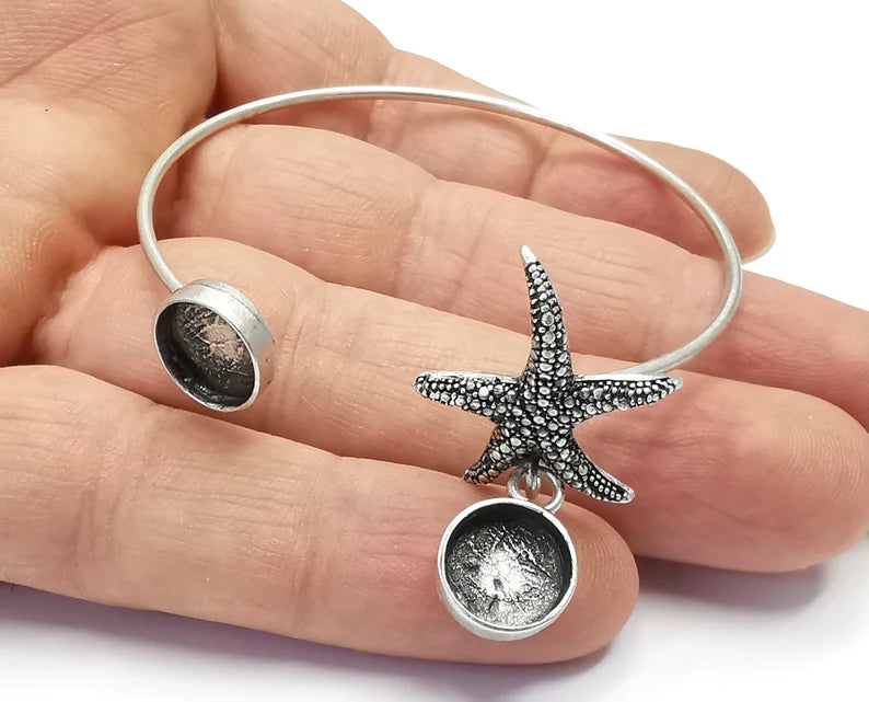 Starfish Dangle Bracelet Blanks, Cuff Bezels Cabochon Bases Resin Mountings, Cuff Frame, Antique Silver Plated Brass (10mm bezel) G26883