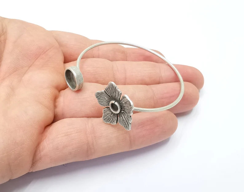 Silver Flower Bracelet Blank Cuff Bezel Cabochon Base Resin Mountings Adjustable Antique Silver Plated Brass ( 10mm Blank ) G26891