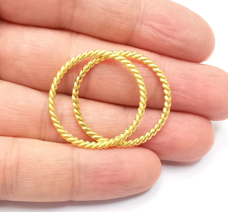 2 Twisted Circle Findings Gold Plated Circle (30mm) G26893