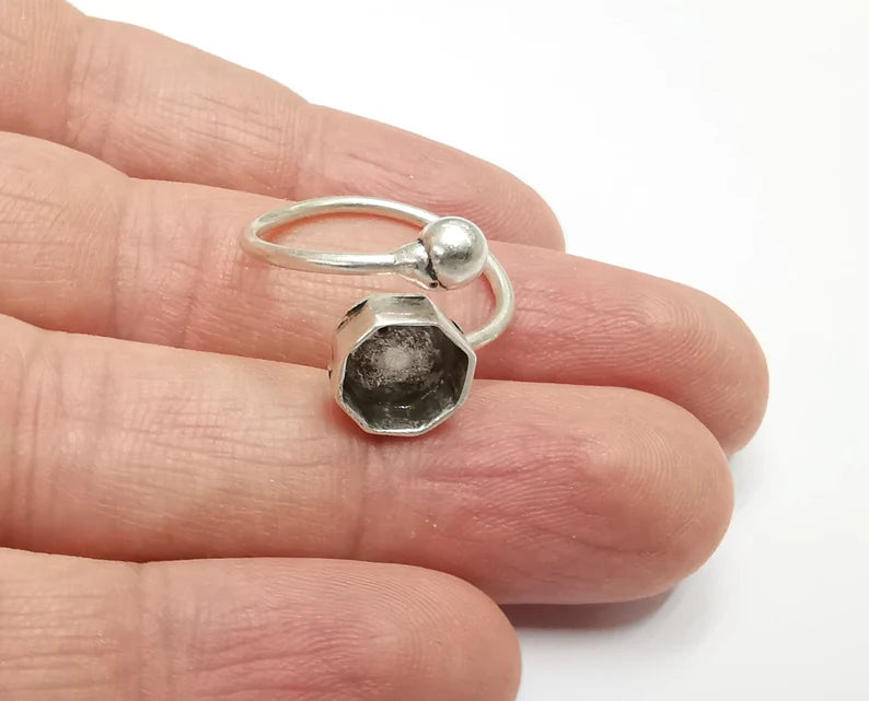 Octagon Ring Bases, Ring Blanks, Ring Bezel Setting, Ring Frame, Cabochon Mountings Adjustable Antique Silver Plated Brass (8mm) G26907
