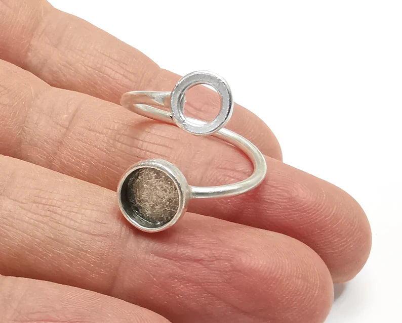 Wrap Round Blank Silver Ring Setting Cabochon Mounting Adjustable Ring Base Bezel Antique Silver Plated Brass (8mm blank) G27195