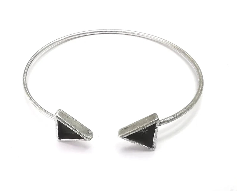 Triangle Bracelet Blank Resin Cuff Dry Bezel Cabochon Base Adjustable Antique Silver Plated Brass (8mm Blank) G27060