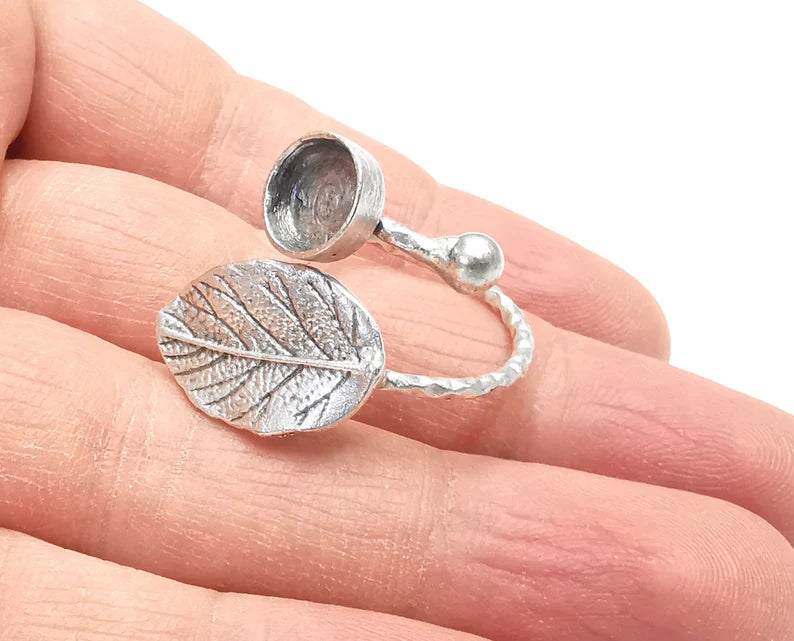 Leaf Silver Ring Setting Blank Cabochon Ring Mounting Adjustable Ring Base Bezel Antique Silver Plated Brass (8 mm) G27219