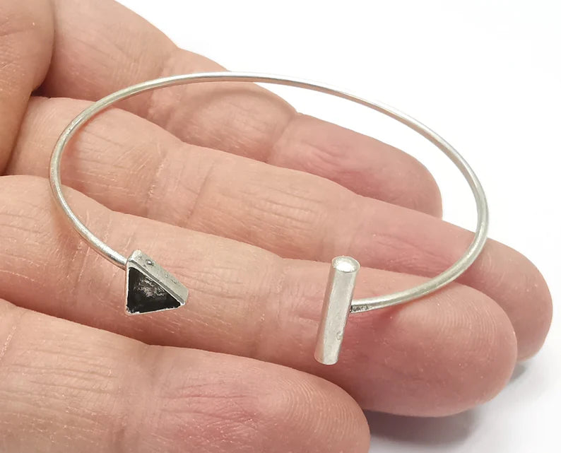 Triangle Rod Bracelet Blank Resin Cuff Dry Bezel Cabochon Base Adjustable Antique Silver Plated Brass (6mm Blank) G27085