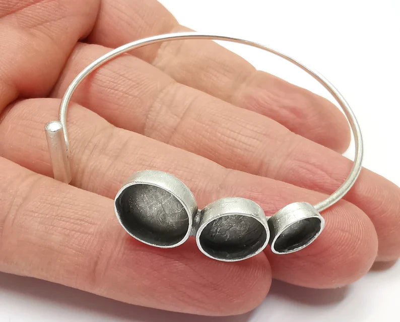 Round Rod Silver Bracelet Blank Resin Cuff Dry Bezel Cabochon Base Adjustable Antique Silver Plated Brass (12-10-8mm Blanks) G27119