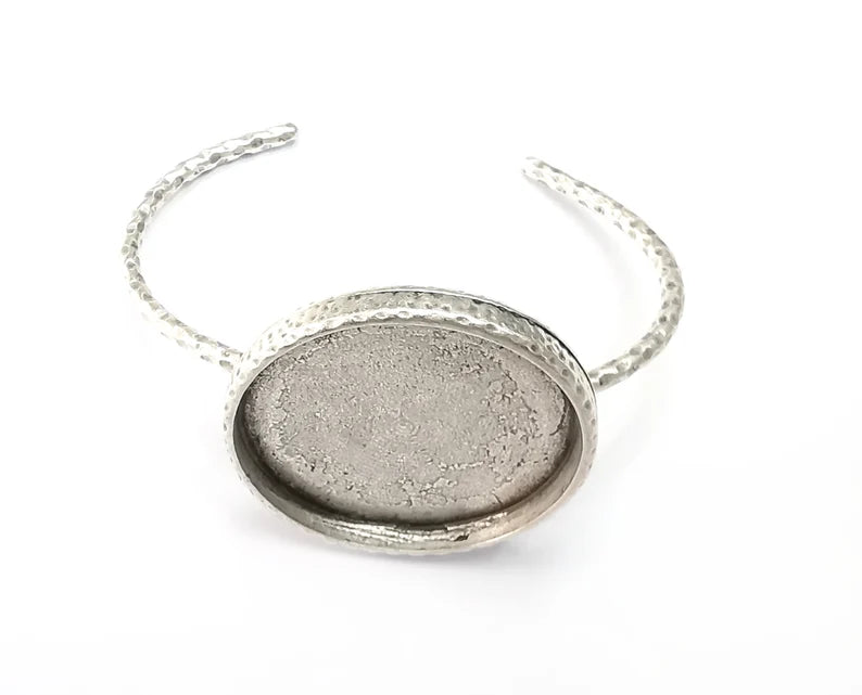Bracelet Blank Cuff Bezel Resin Cuff inlay Blank Glass Cabochon Base Bezel Hammered Adjustable Antique Silver Plated Bracelet (40mm ) G27181