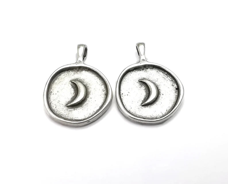 Crescent Moon Charms Antique Silver Plated Charm (24x17mm) G27370