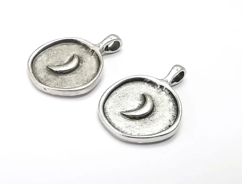 Crescent Moon Charms Antique Silver Plated Charm (24x17mm) G27370