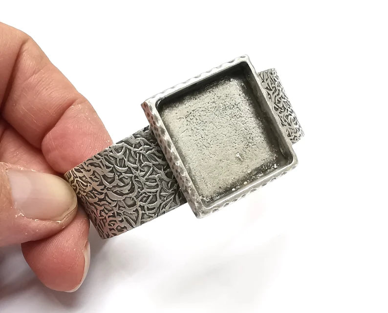 Bracelet Blank Resin Cuff Dry Flower inlay Blank Cuff Bezel Glass Cabochon Base Textured Adjustable Antique Silver Plated (25x25mm ) G27371