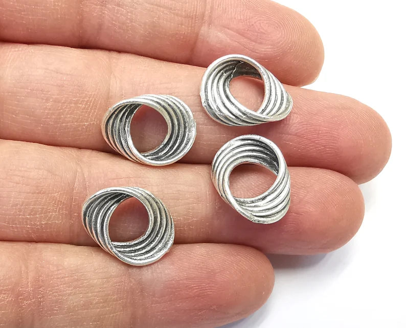 2 Twisted Circle Findings Antique Silver Plated Brass Circle Charms (17x13 mm) G27372