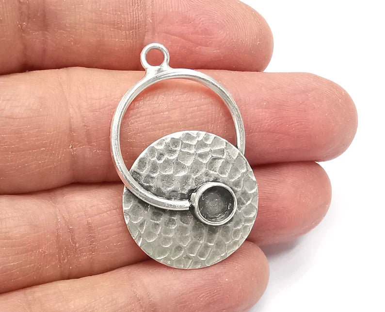 Hammered Disc Silver Blank Bezel Pendant Charms Antique Silver Plated Brass Charms (6mm Blank) G27292