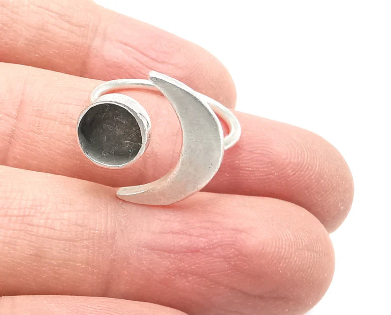 Crescent Moon Silver Ring Blank Base Bezel Settings Cabochon Base Mountings Adjustable , Antique Silver Plated Brass (8mm Blank) G27627
