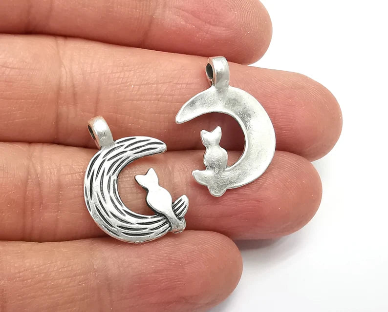 5 Crescent Moon Cat Charms Antique Silver Plated Charms (25x17mm) G27360