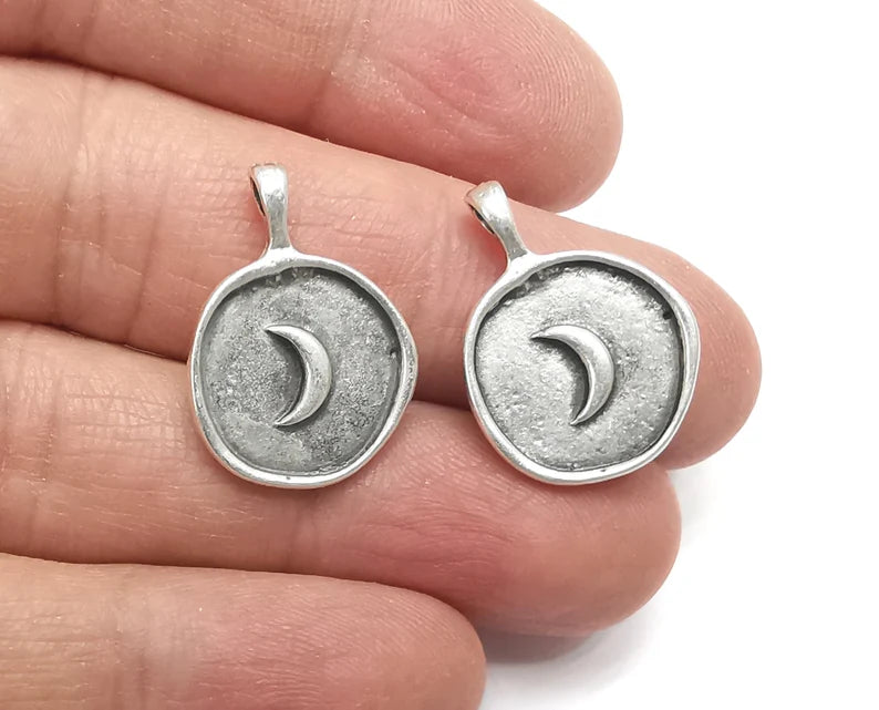 Crescent Moon Charms Antique Silver Plated Charm (24x17mm) G27370