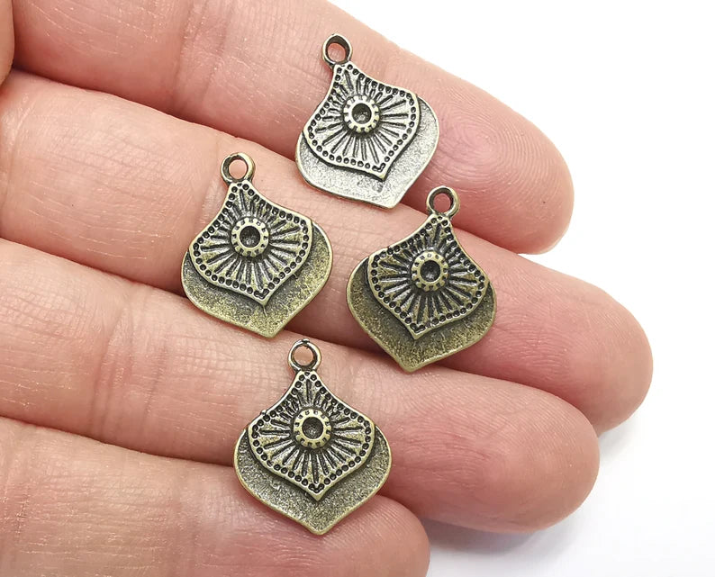 5 Ethnic Charms Antique Bronze Plated Charms (20x16mm) G27378