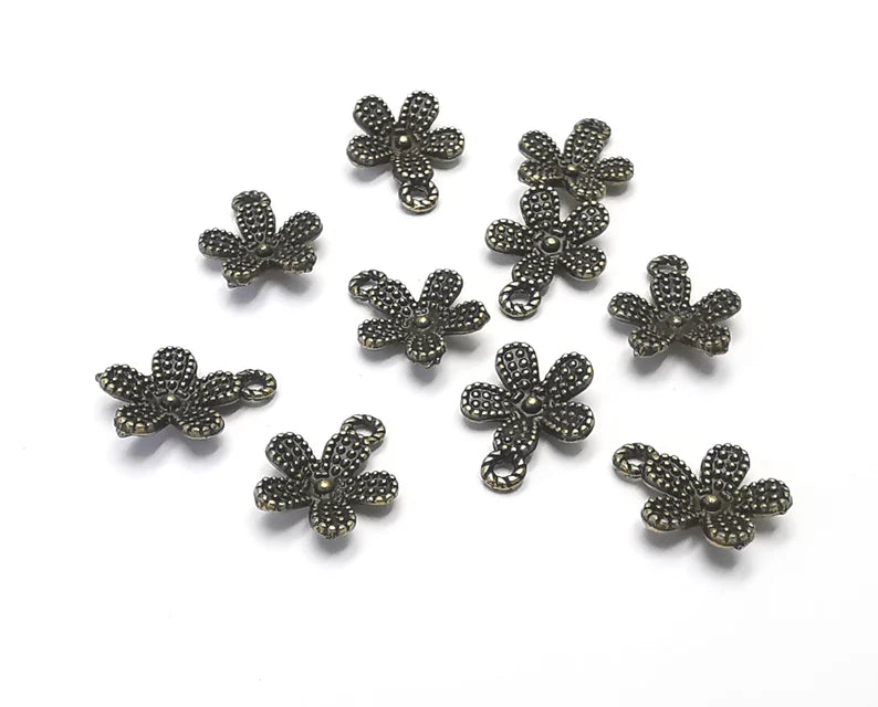 10 Antique Bronze Flower Charms Antique Bronze Plated Charms (13x11mm) G27380