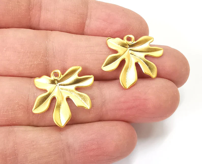 Leaf Charms Gold Plated Charms (24x21mm) G27587