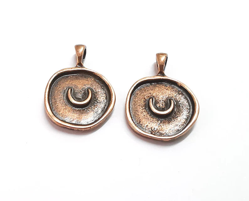 Crescent Moon Round Charms Antique Copper Plated Charm (24x17mm) G27606