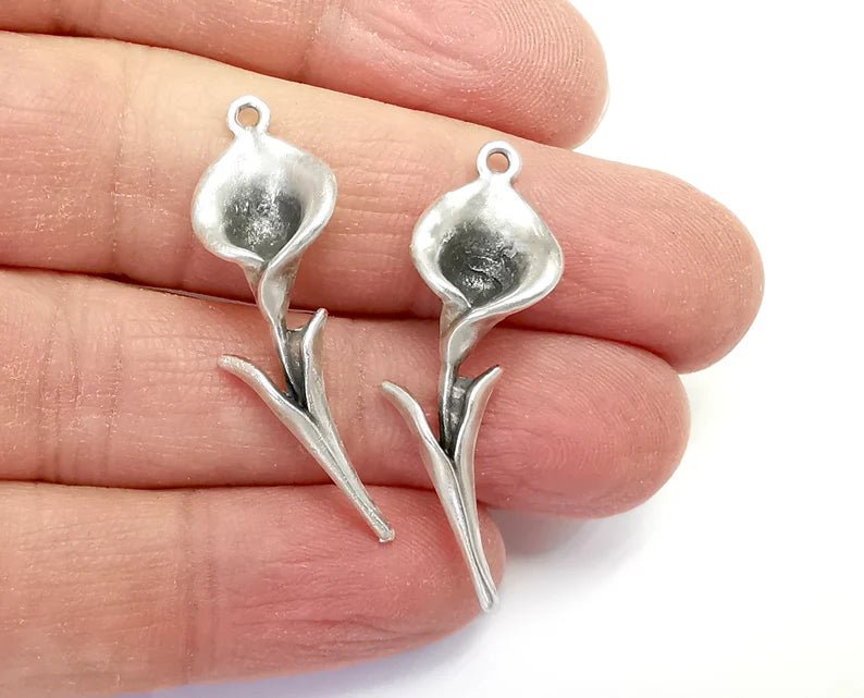 Calla Lily Flower Charms Antique Silver Plated Charm (38x12mm) G27614