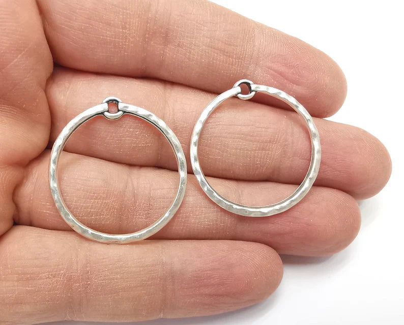 Round Hammered Circle Charms Antique Silver Plated Findings (30x29mm) G27471