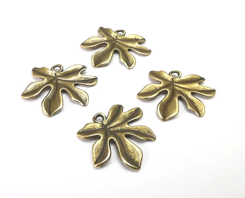 Leaf Charms Antique Bronze Plated Charms (24x21mm) G27636