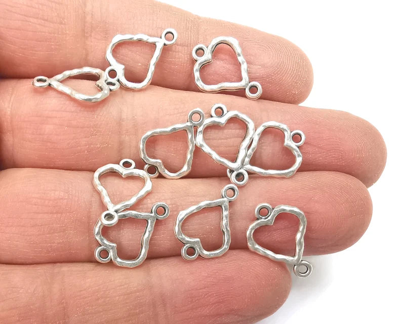 Heart Hammered (Doubled Sided) Charms Connector Antique Silver Plated Charms (17x12mm) G27648