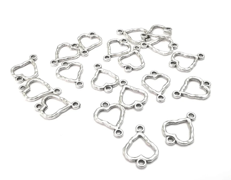 Heart Hammered (Doubled Sided) Charms Connector Antique Silver Plated Charms (17x12mm) G27648