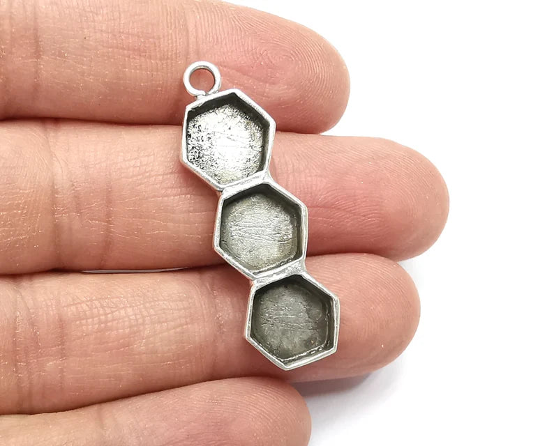 Hexagonal Pendant Blank Resin Bezel Mosaic Mountings Cabochon Setting Antique Silver Plated Brass (40x13mm)(10mm Bezels ) G27519