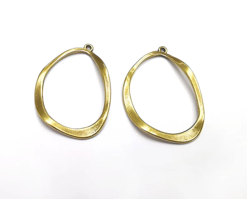 Wavy Oval Charms Antique Bronze Plated Charms (38x27mm) G27662