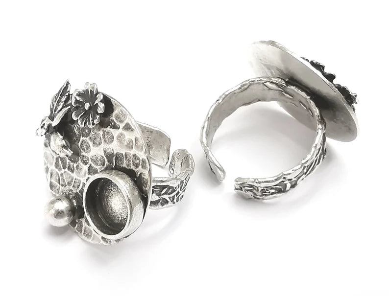 Flower Ball Hammered Disc Blank Silver Ring Setting Cabochon Mounting Adjustable Ring Base Bezel Antique Silver Plated Brass (8mm) G27556