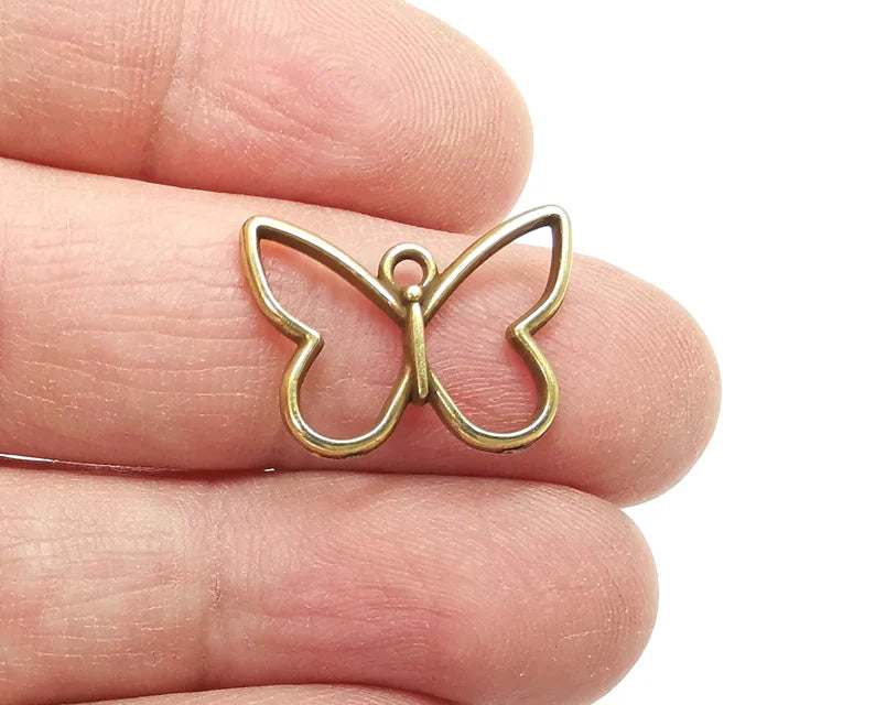 Butterfly Charms Antique Bronze Plated Charm (21x16mm) G27713