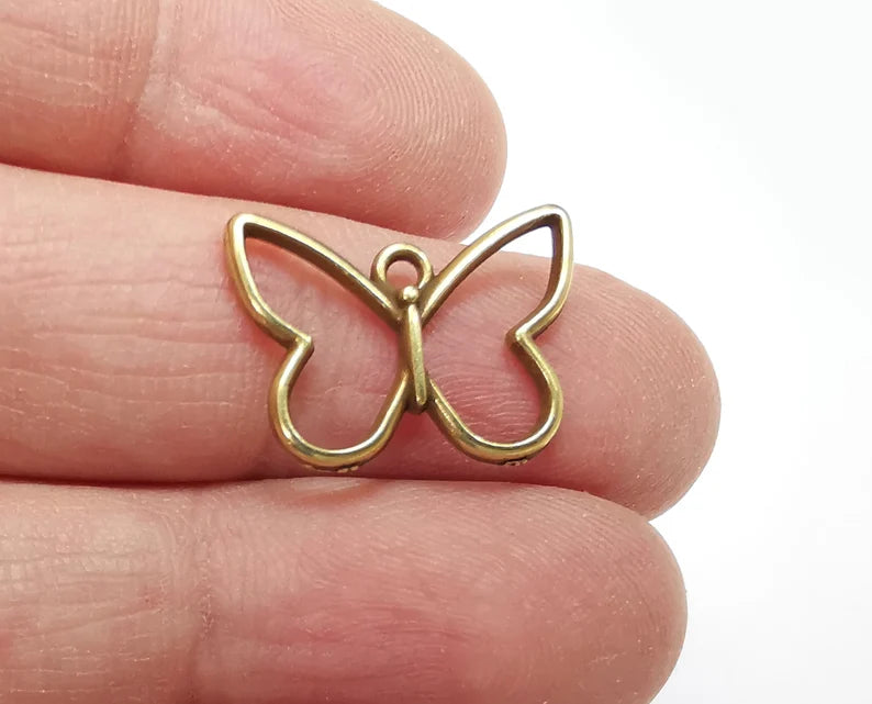 Butterfly Charms Antique Bronze Plated Charm (21x16mm) G27713