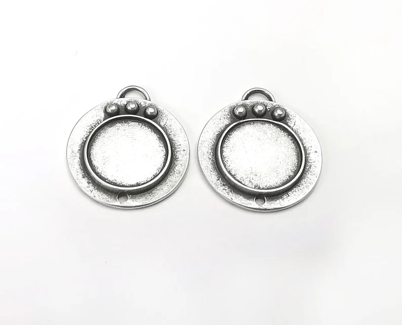 Ethnic Silver Charms Blank Resin Bezel Mounting Cabochon Base Setting Antique Silver Plated Charms 27x24mm (15mm Blank) G27721