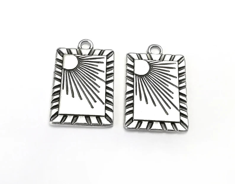 4 Sun Sunlight Rectangle Charms Antique Silver Plated Charm (24x15mm) G27735