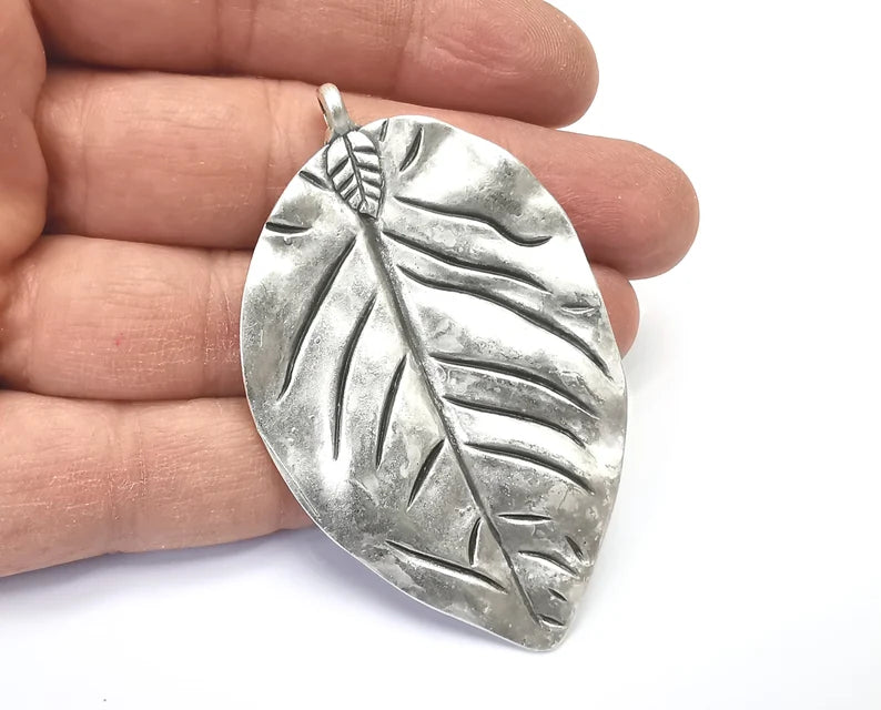 Leaf Pendant Antique Silver Plated Pendant (70x43mm ) G27740