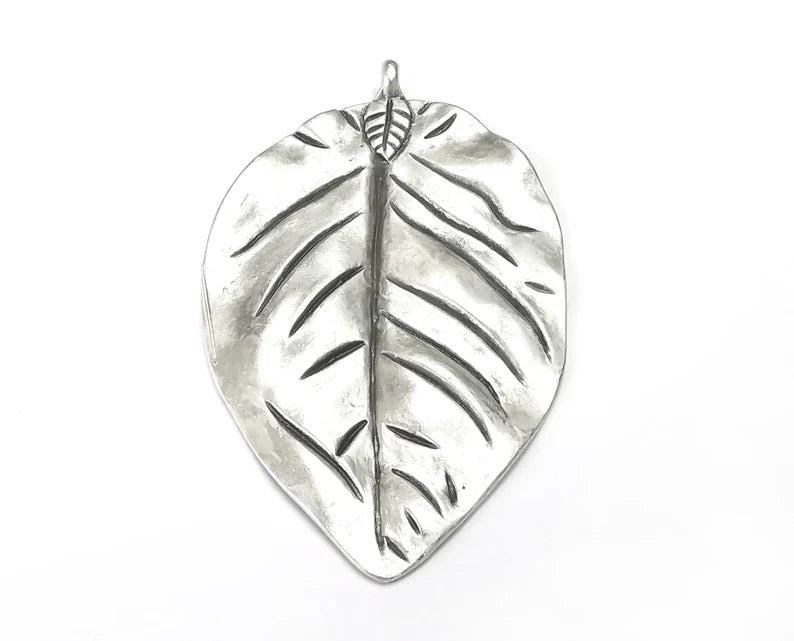 Leaf Pendant Antique Silver Plated Pendant (70x43mm ) G27740