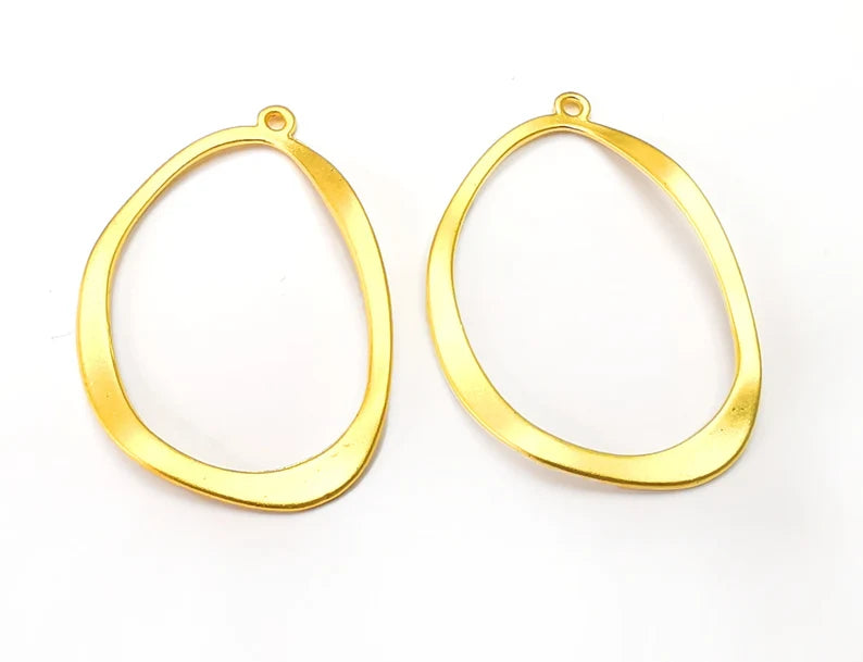 Wavy Oval Charms Shiny Gold Plated Charms (39x27mm) G27747