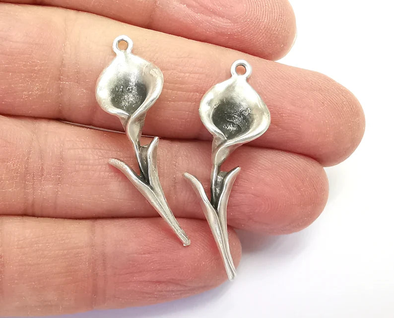 Calla Lily Flower Charms Antique Silver Plated Charm (38x12mm) G27614