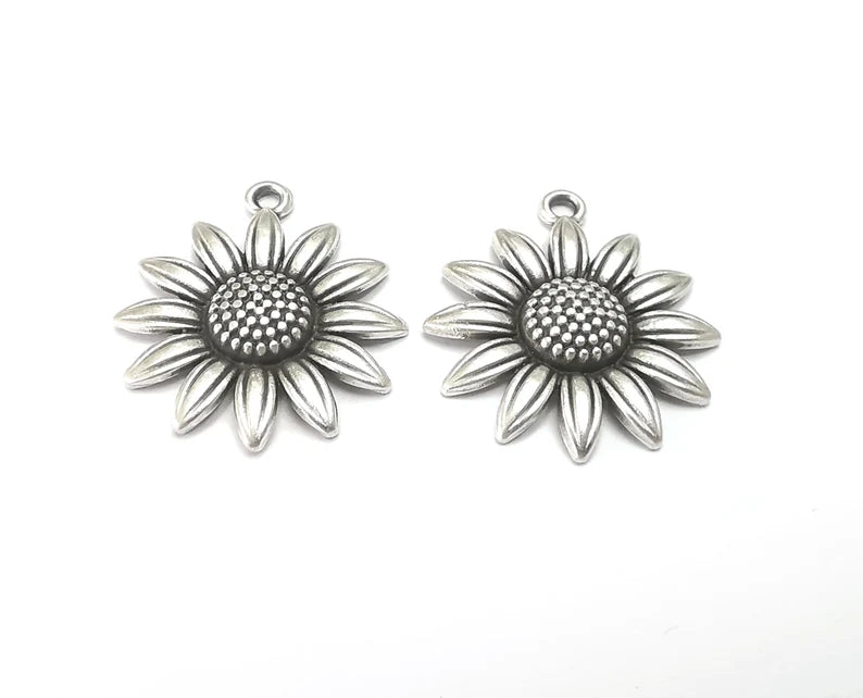 Sunflower Charms Antique Silver Plated Charms (27x23mm) G27623